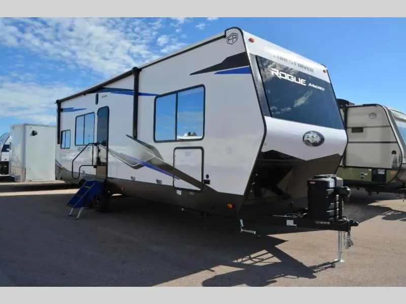 2026 Forest River Vengeance Rogue Armored 26L140 - Photo 2