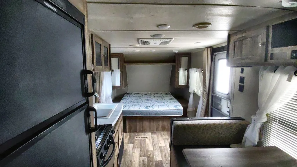 2019 Palomino Puma XLE Lite 22RBC, Photos photo 10