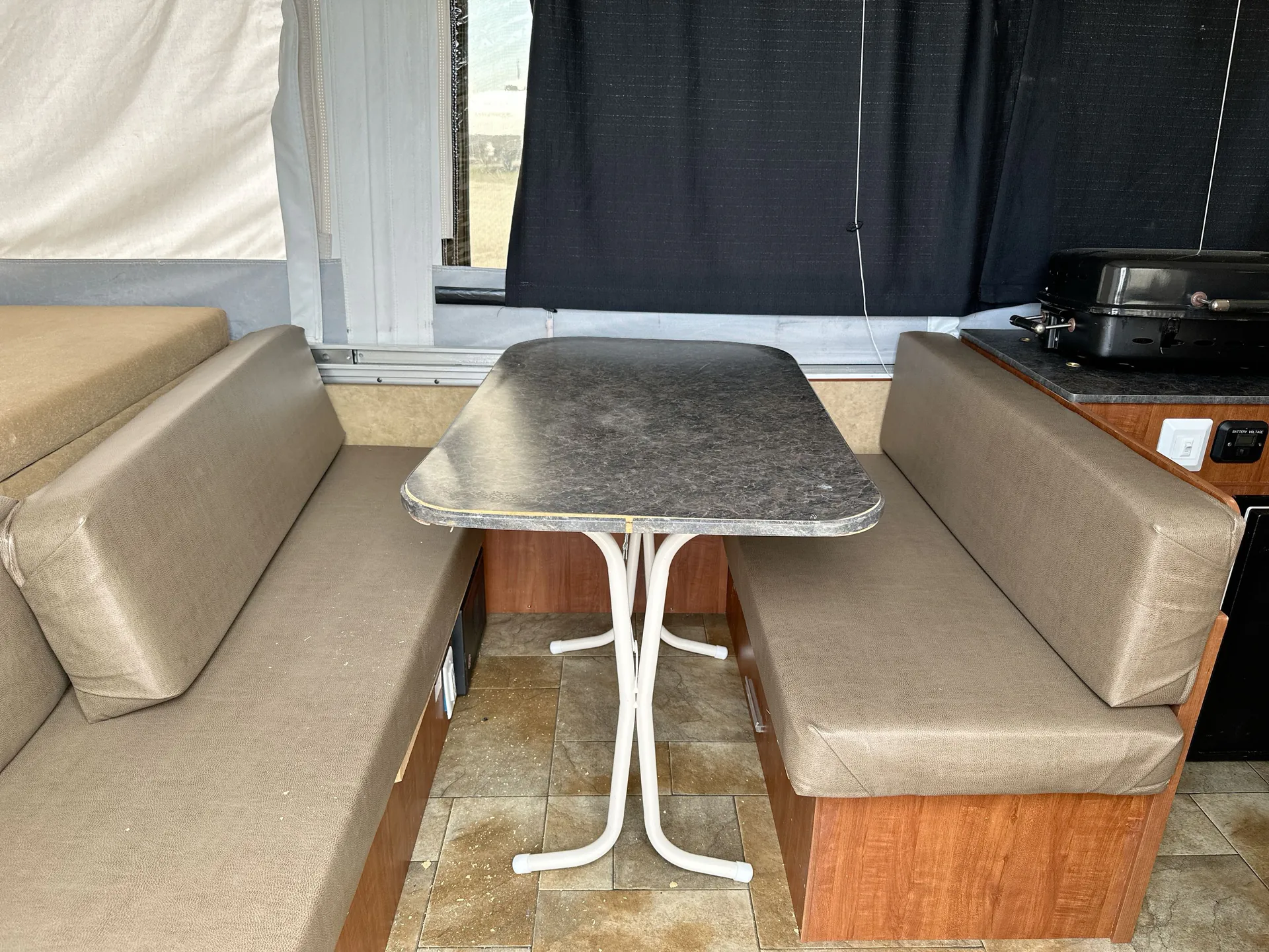 2013 Jayco Baja 10G — living area main