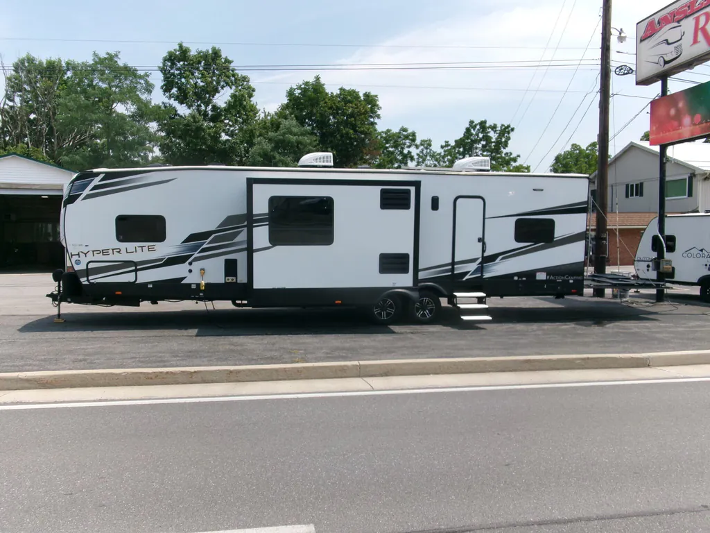 2023 Forest River XLR Hyperlite 3412, Photos photo 5