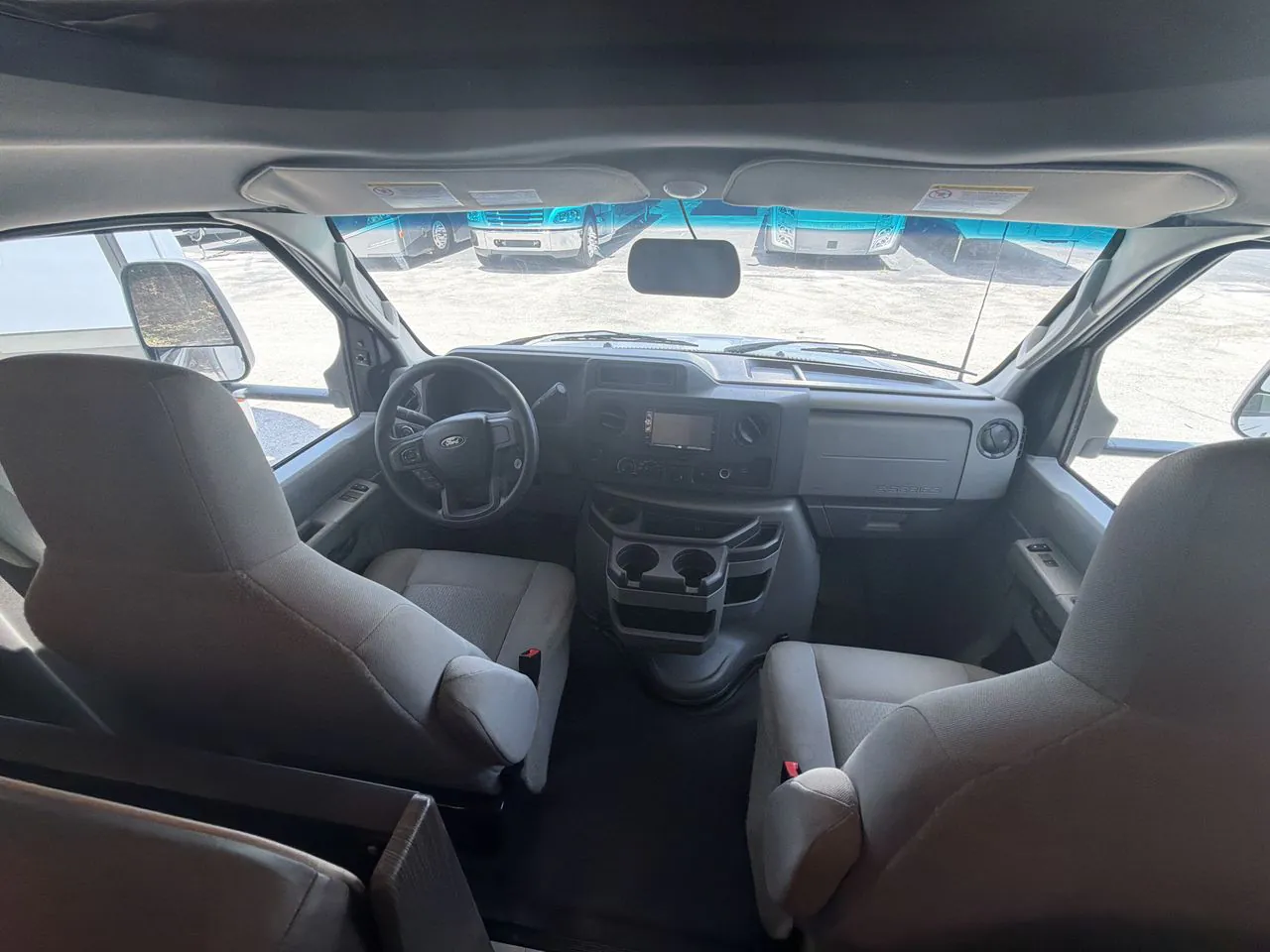 2024 Forest River Sunseeker LE 2950LE - Photo 3