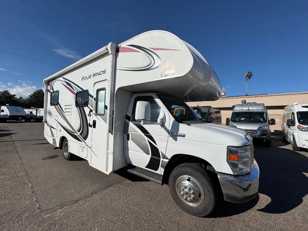 2021 Thor Motor Coach Four Winds 22E - Photo 2