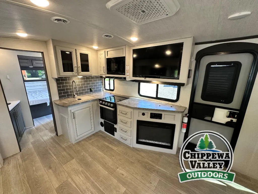 2024 Keystone RV Cougar Half-Ton 30BHS, Photos photo 19