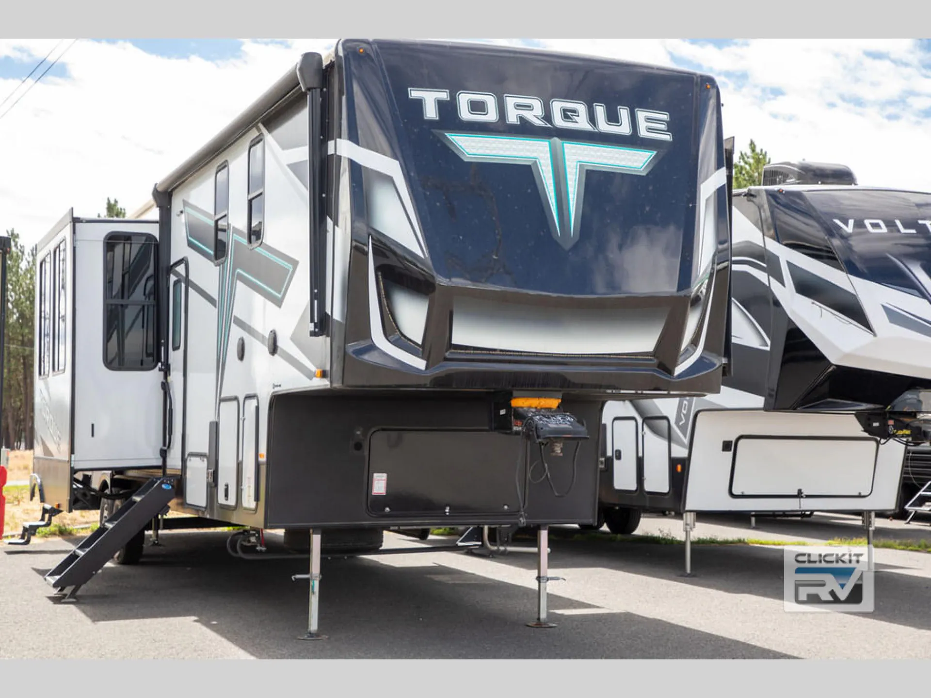 2023 Heartland Torque 384 - Photo 2