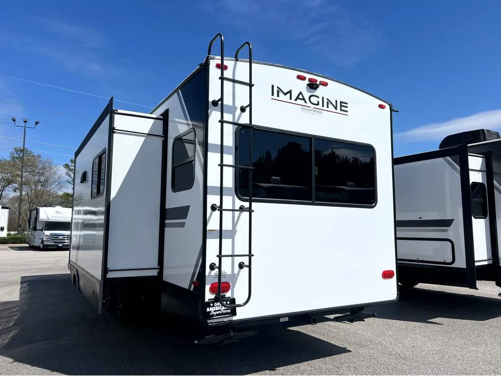 2026 Grand Design Imagine 2970RL - Photo 4