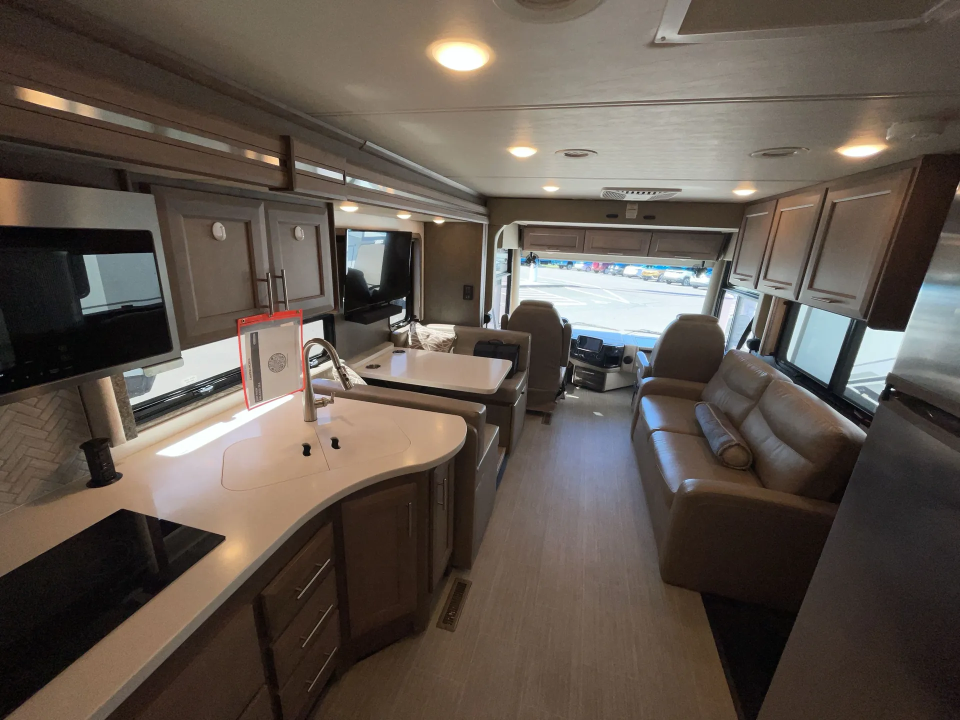 2021 Thor Motor Coach Palazzo 33.5 - Photo 4