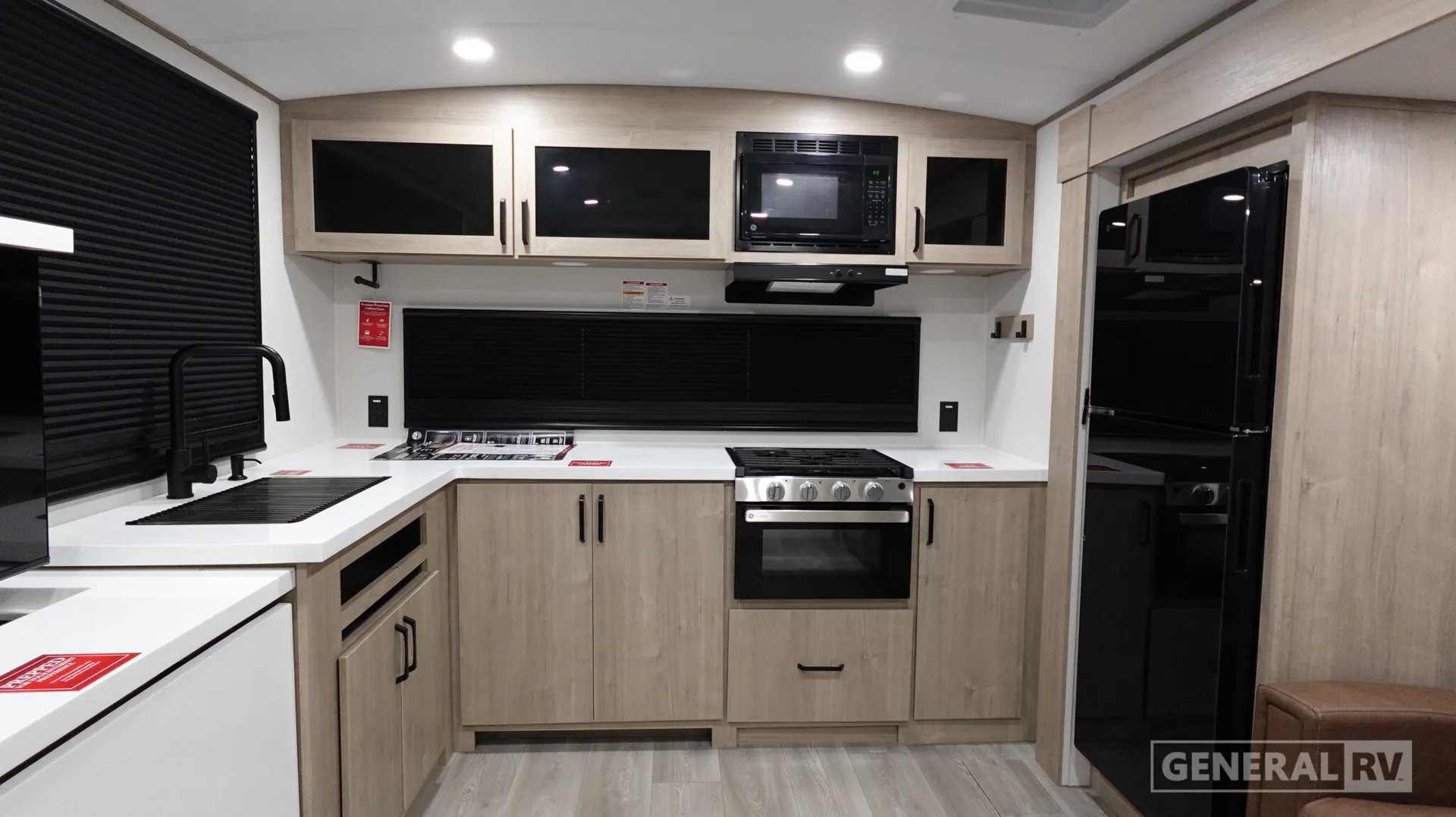 2026 Grand Design Imagine 2700BS - Photo 3