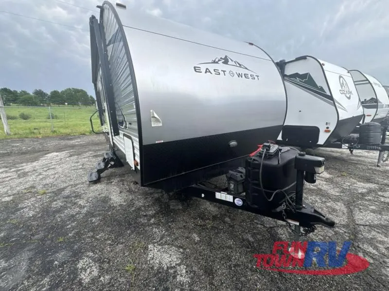 2019 East to West Della Terra 25 KRB - Photo 2