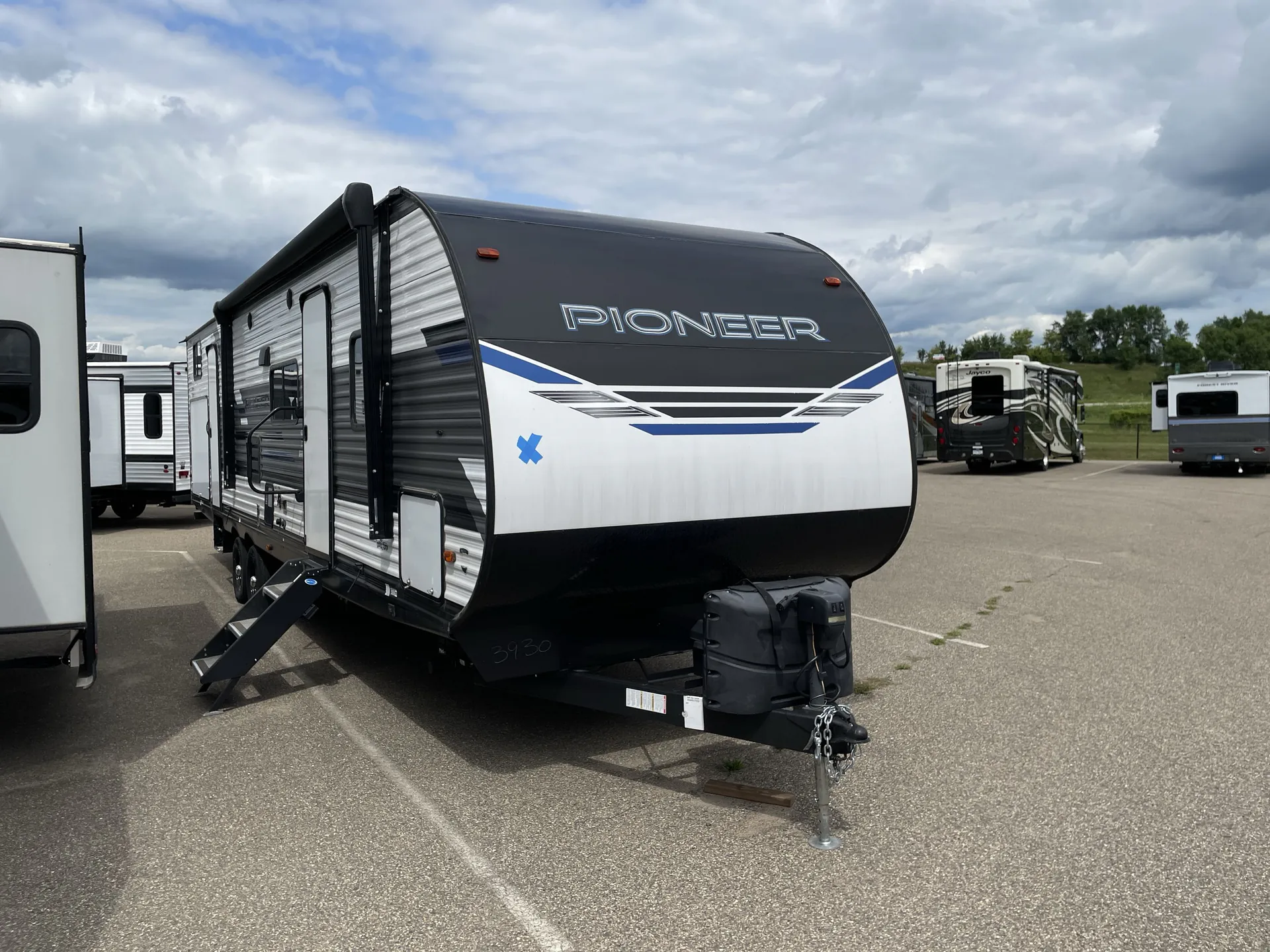 2022 Heartland Pioneer DS320 - Photo 2
