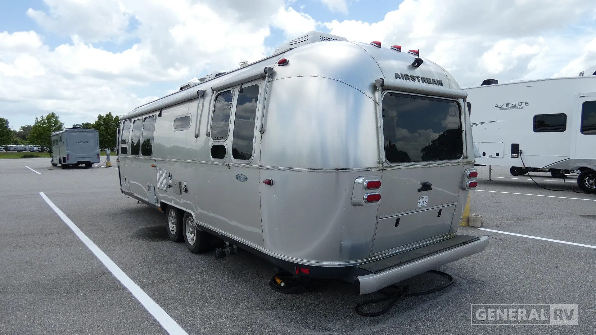 2016 Airstream Flying Cloud 30FB - Photo 4