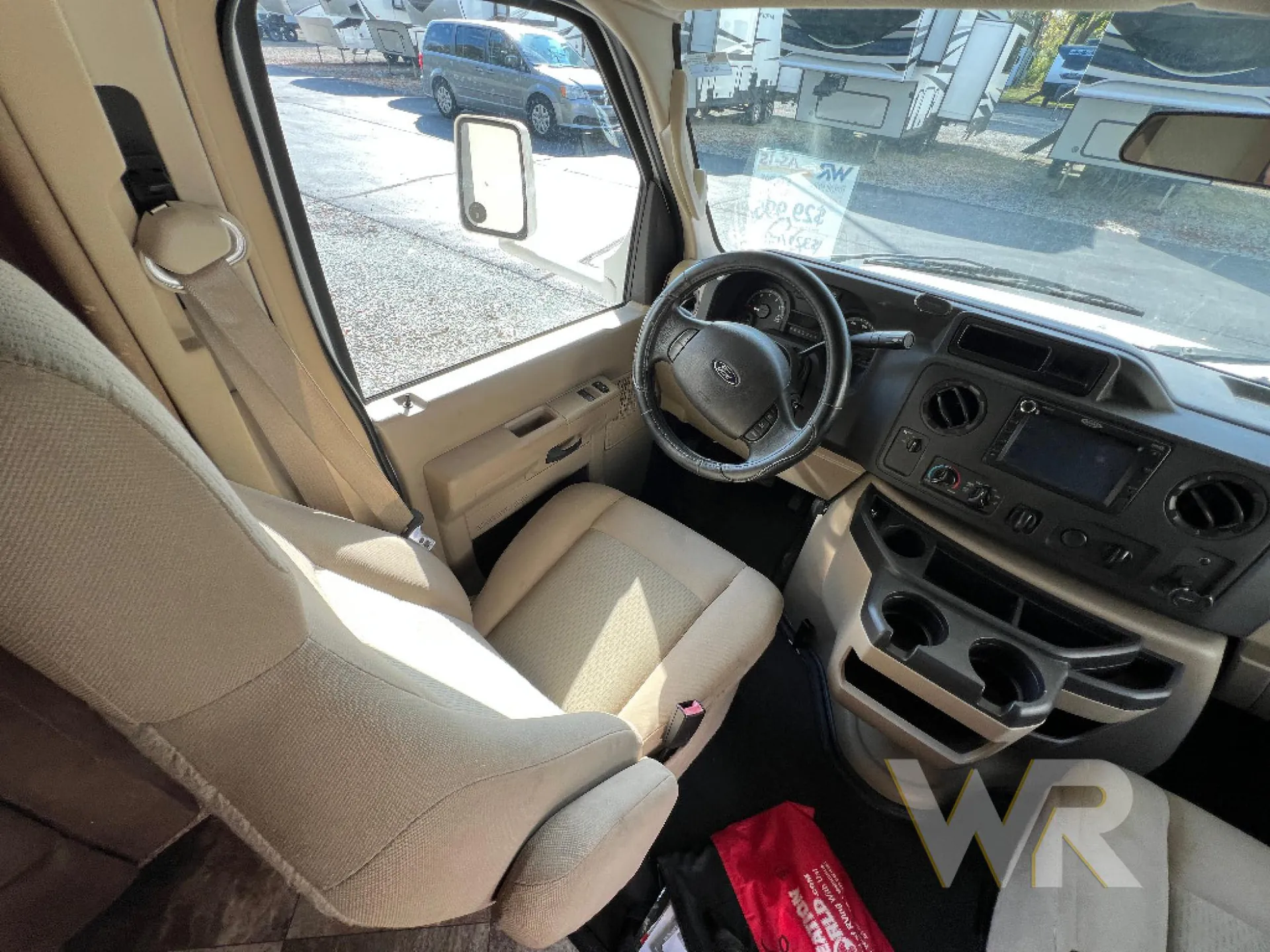 2015 Coachmen Leprechaun 319DS - Photo 3