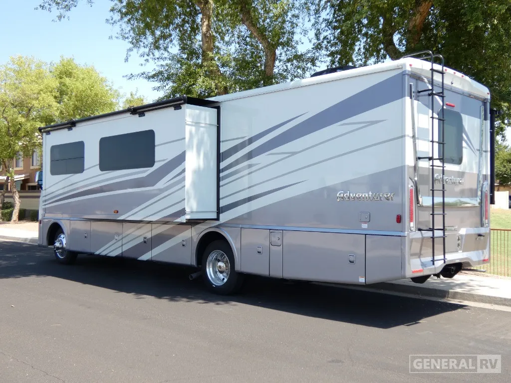 2025 Winnebago Adventurer 34W - Photo 4
