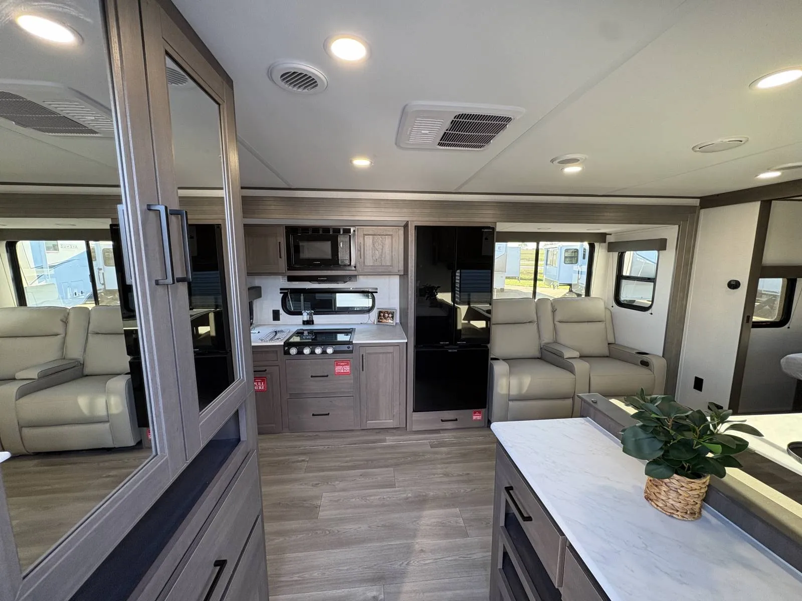 2026 Grand Design Transcend Xplor 25MLX - Photo 4