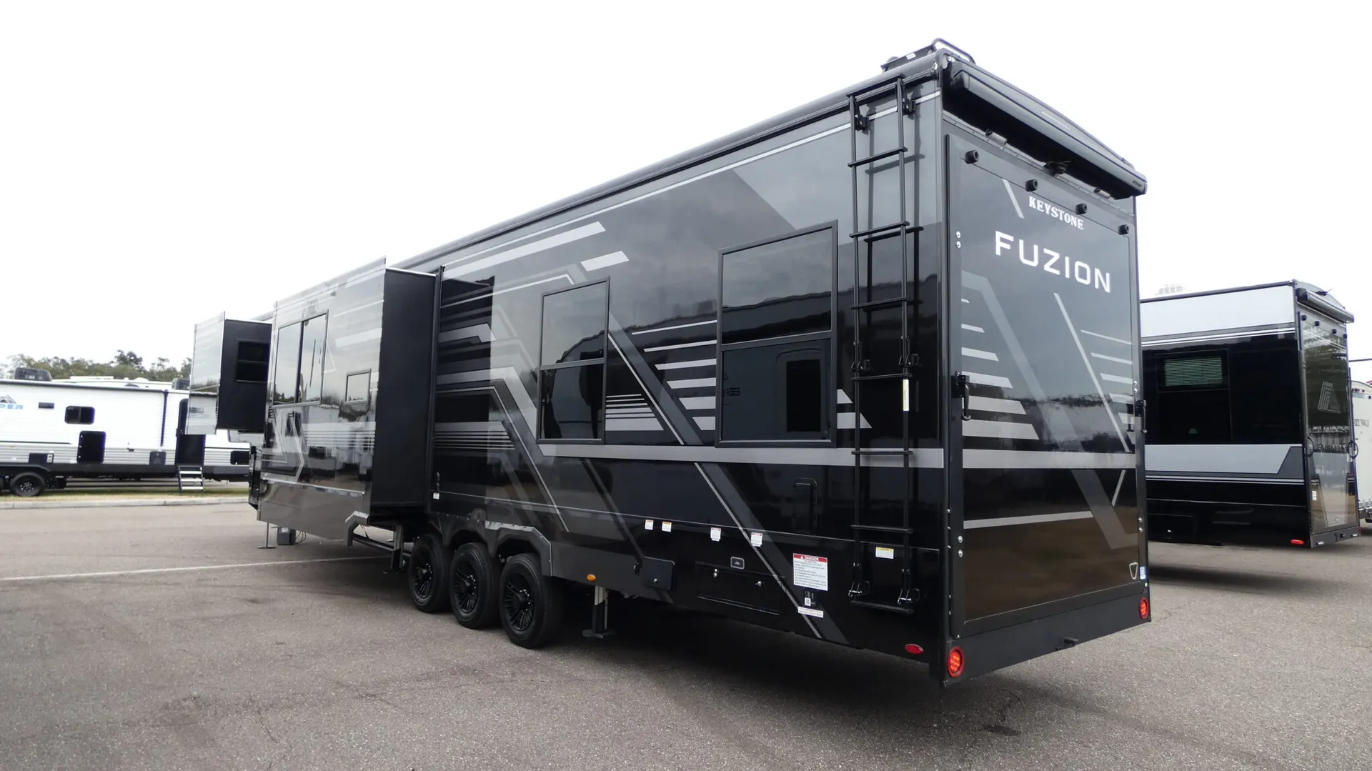 2026 Keystone Fuzion 432 - Photo 4