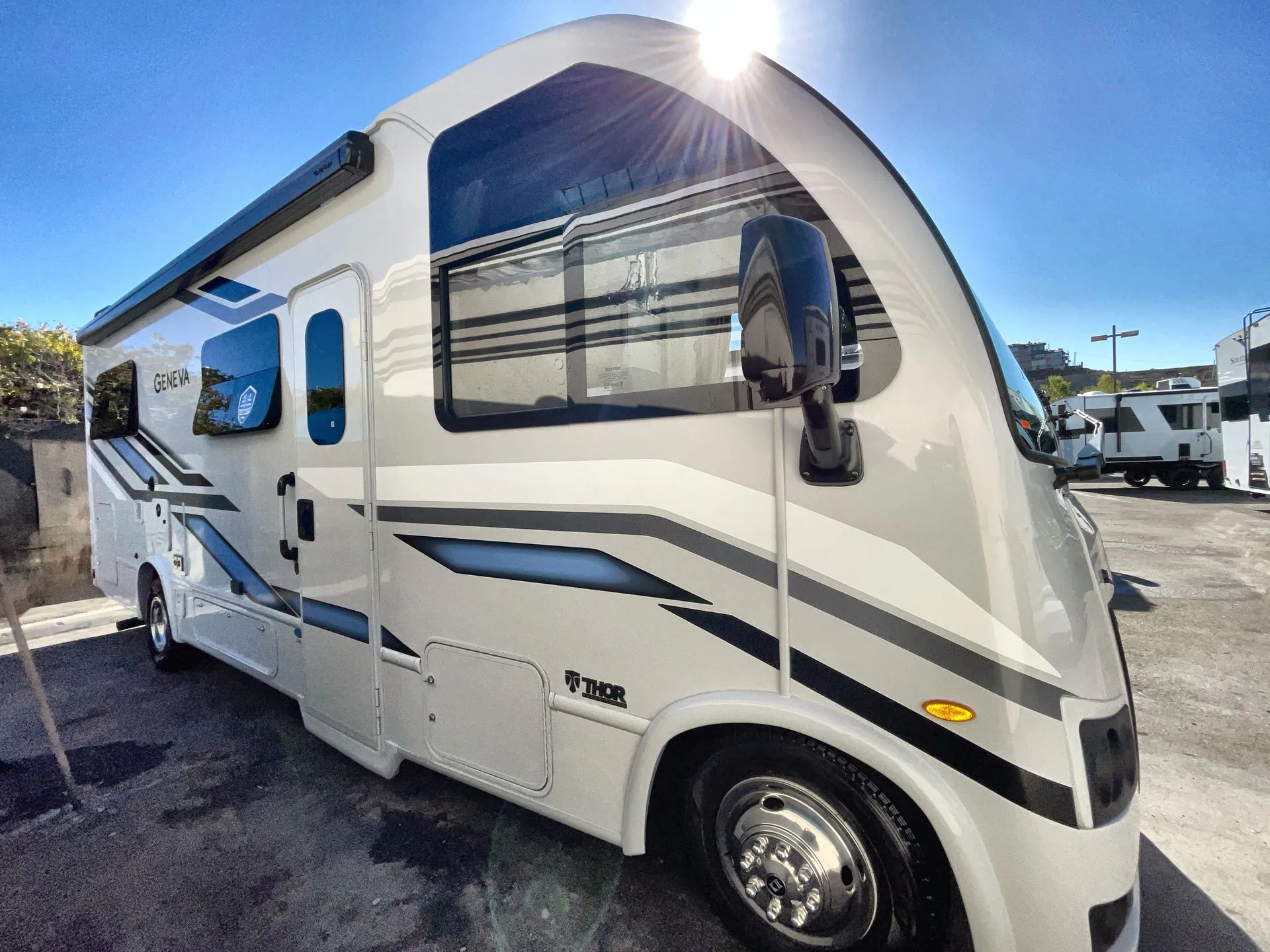 2026 Thor Motor Coach Geneva 24VS - Photo 3