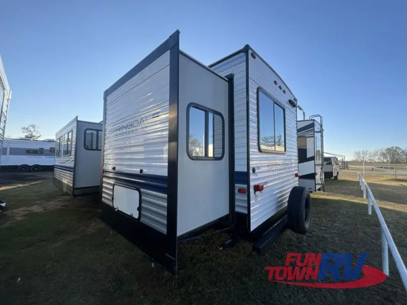2023 Keystone Springdale 38FL - Photo 4