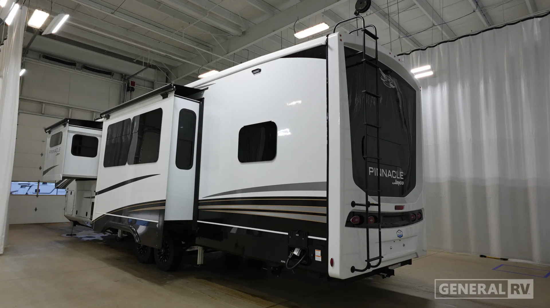 2027 Jayco Pinnacle 38FBRK - Photo 4
