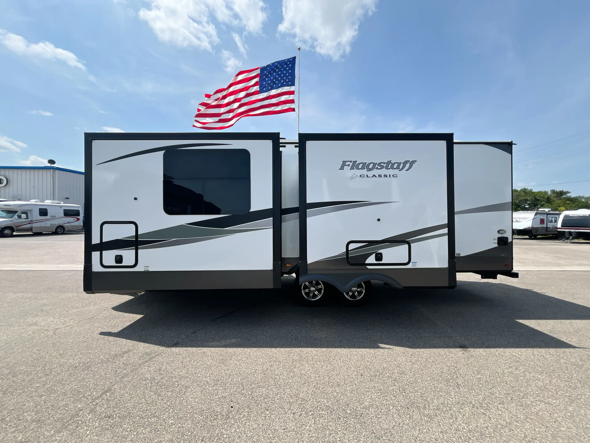 2024 Forest River Flagstaff Classic 826MBR — off campside