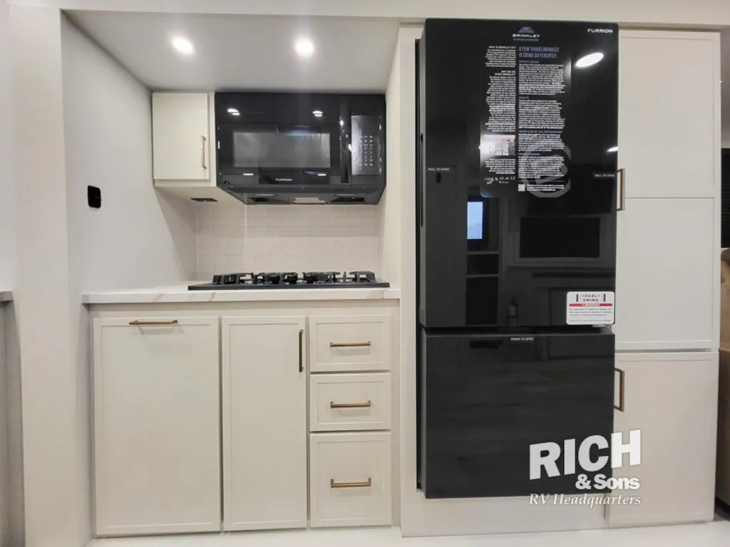 2026 Brinkley Model Ix 23X, Photos photo 11