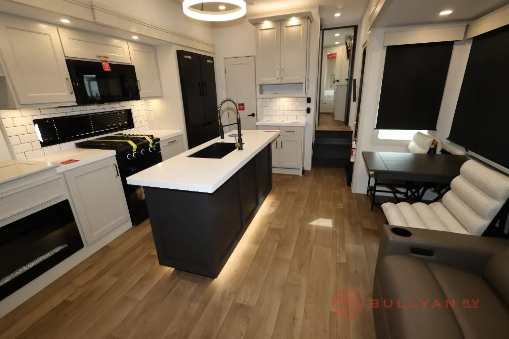 2027 Grand Design Solitude 310GK - Photo 4