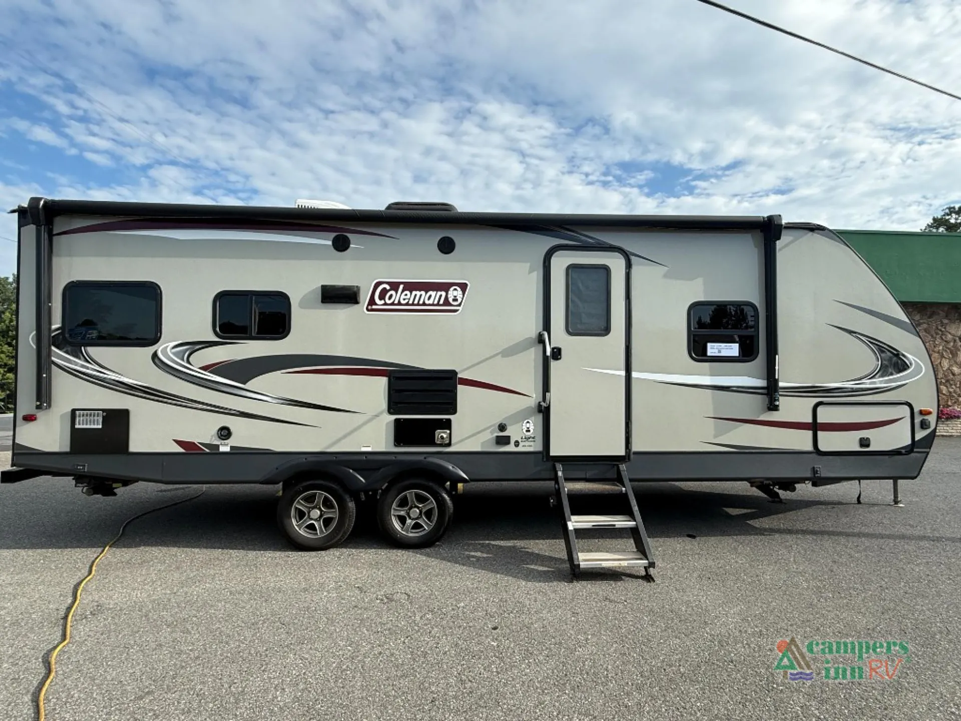 2019 Dutchmen Coleman Light 2515RL - Photo 3