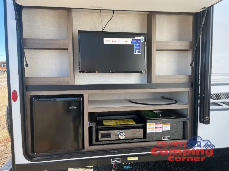2025 Venture RV Sonic 241VRB - Photo 3