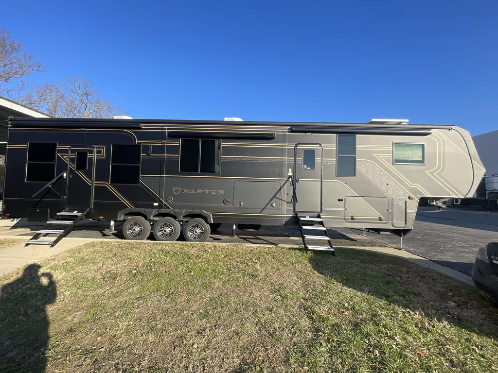 2026 Keystone Raptor 441, Photos photo 4