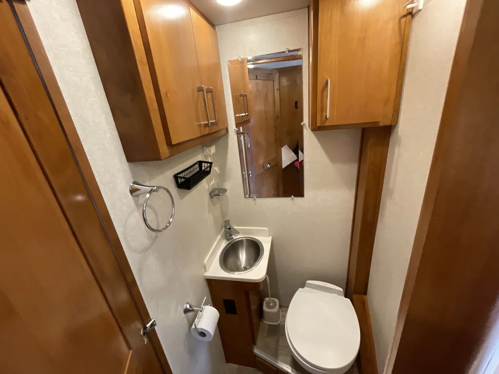 2019 Tiffin Wayfarer 24 TW, Photos photo 18