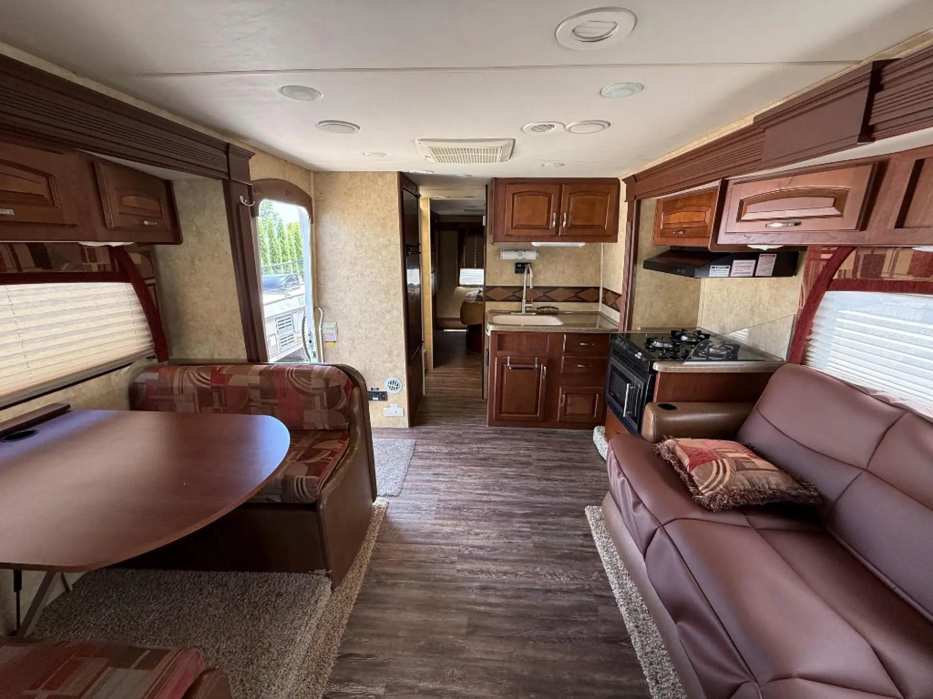 2012 Jayco Melbourne 29D - Photo 3