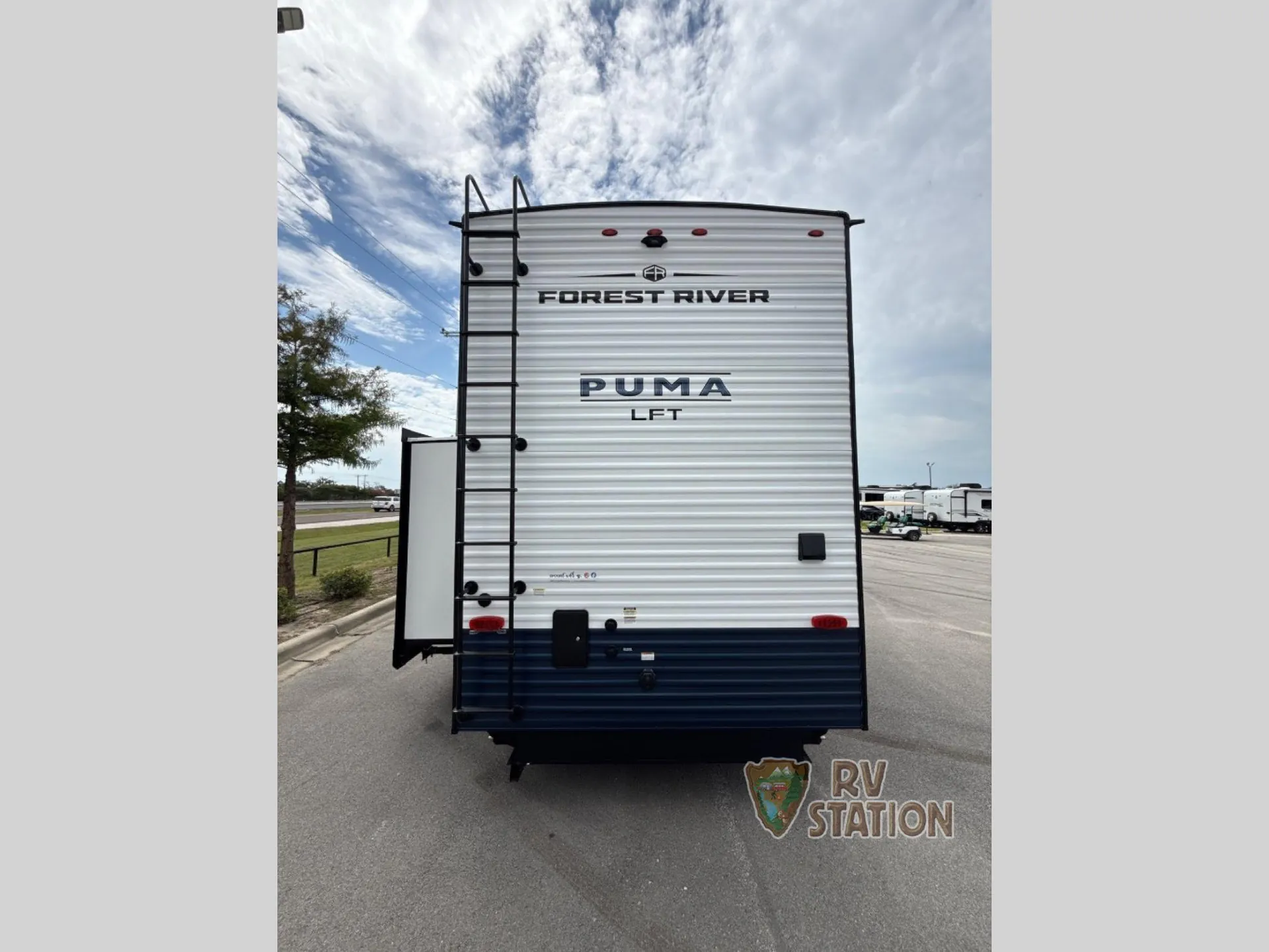 2026 Forest River Puma Vista 402LFT — Photo 5