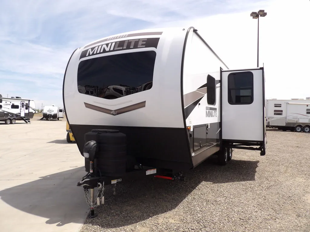 2025 Forest River Rockwood Mini Lite 2520BH - Photo 4