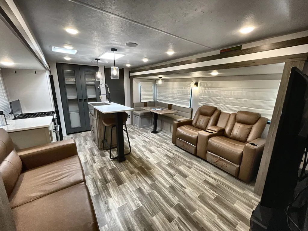 2025 Forest River Vibe 3400BH, Photos photo 4