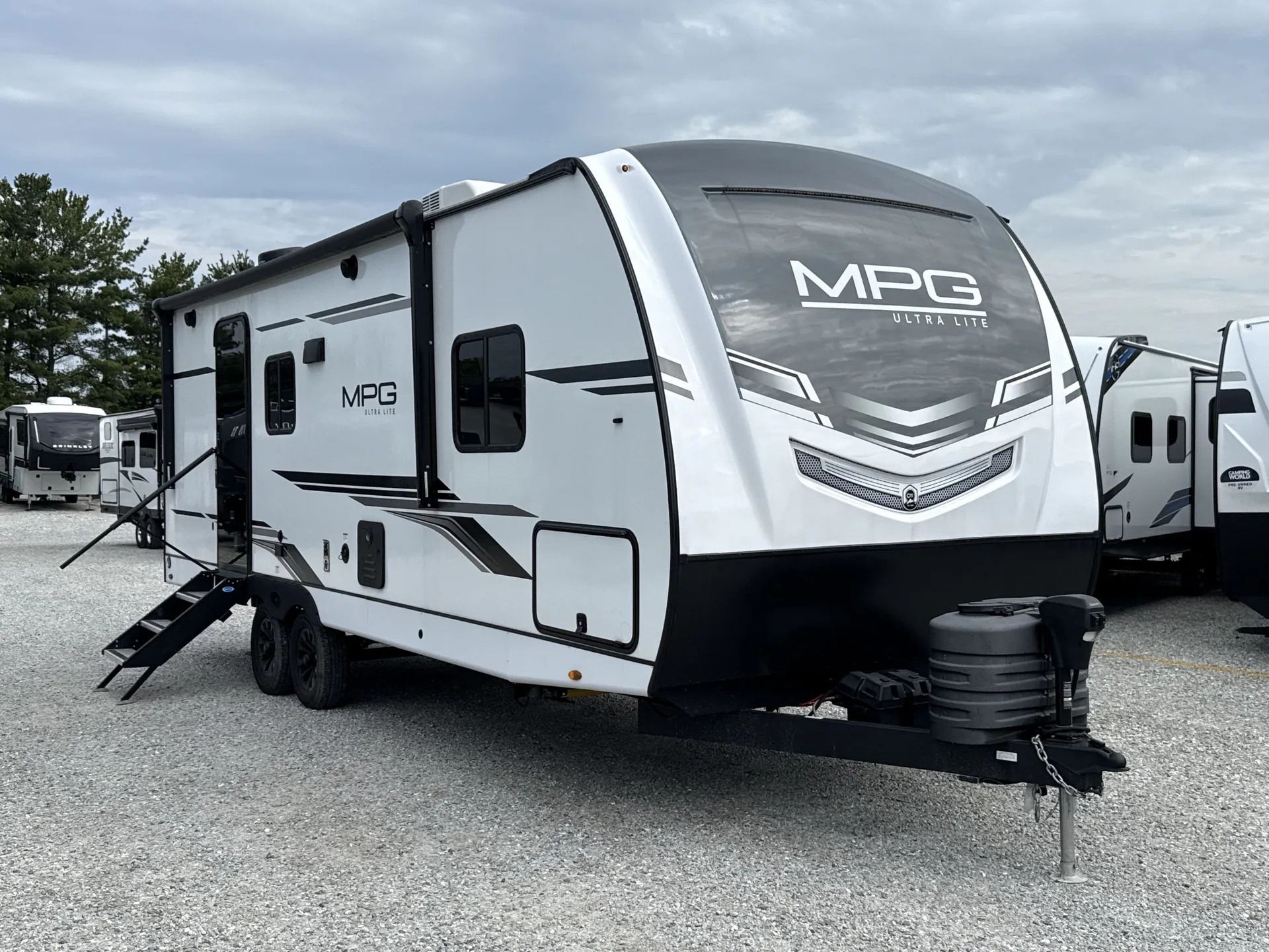 2025 Cruiser RV MPG 2400PD - Photo 2