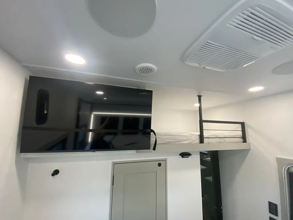 2026 Brinkley Model G 3970, Photos photo 27