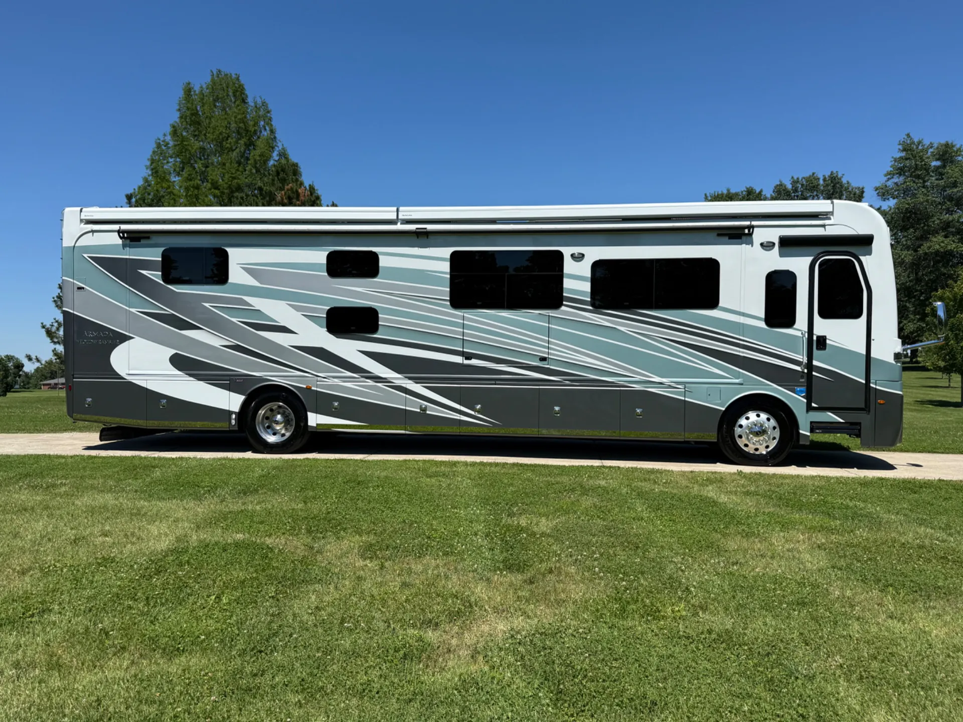 2025 Holiday Rambler Armada 40P - Photo 3