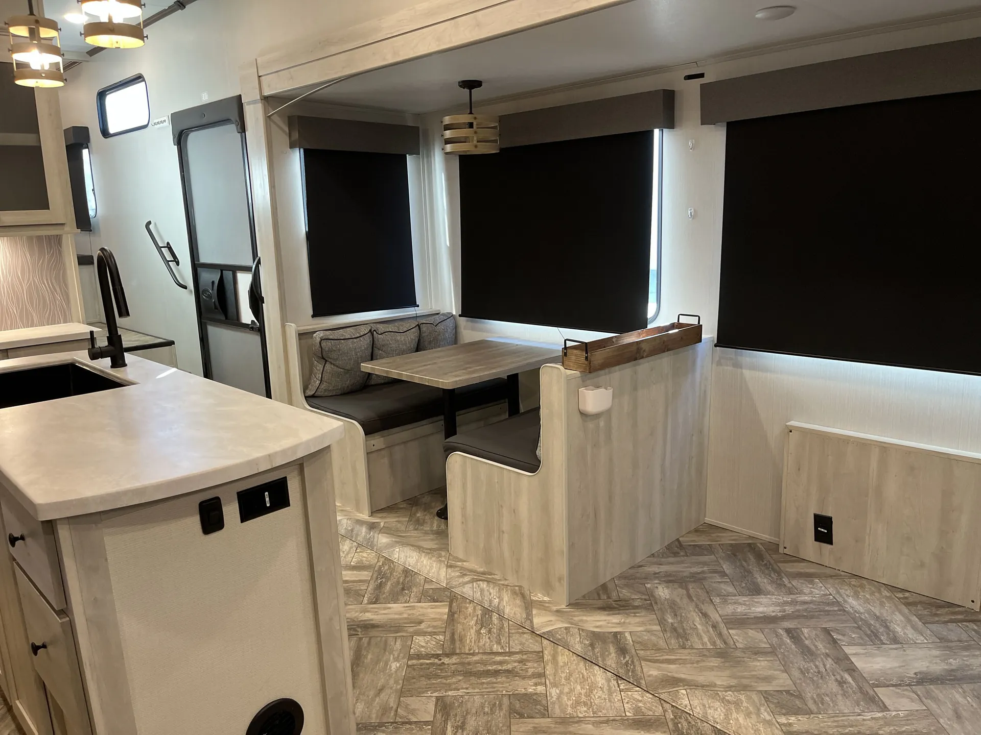 2023 Forest River Wildcat 290RLW — living area main