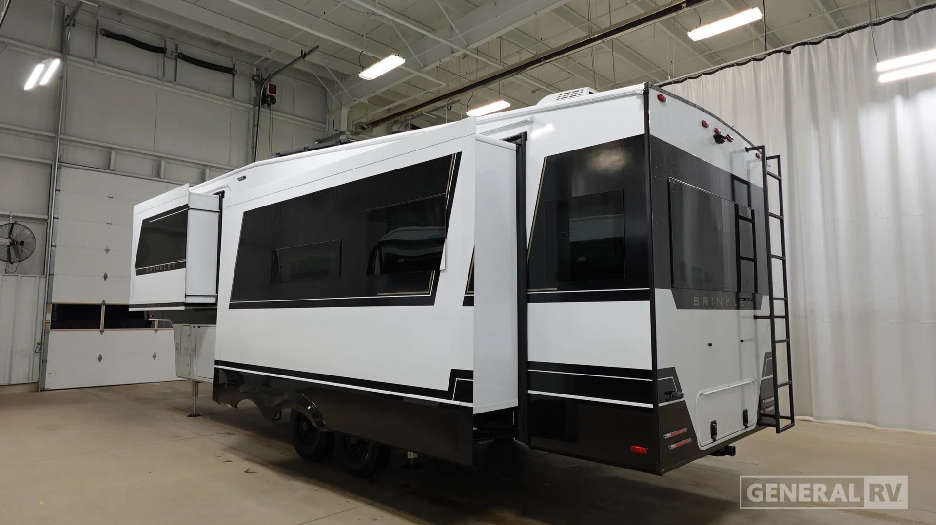 2026 Brinkley Model Z 2900 - Photo 4