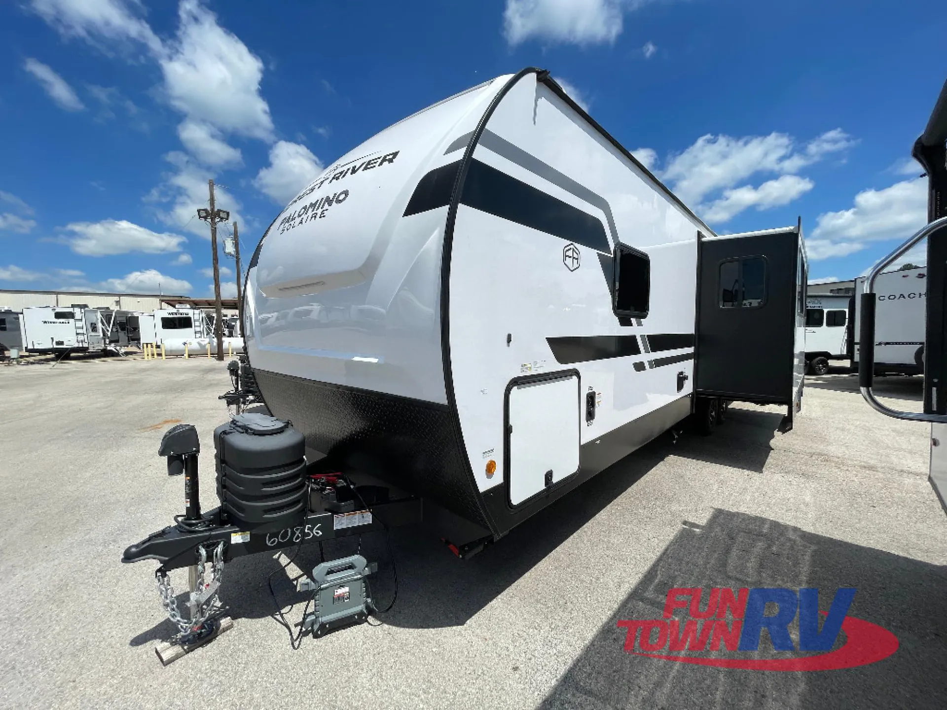 2026 Forest River Solaire 3150TBSS - Photo 4