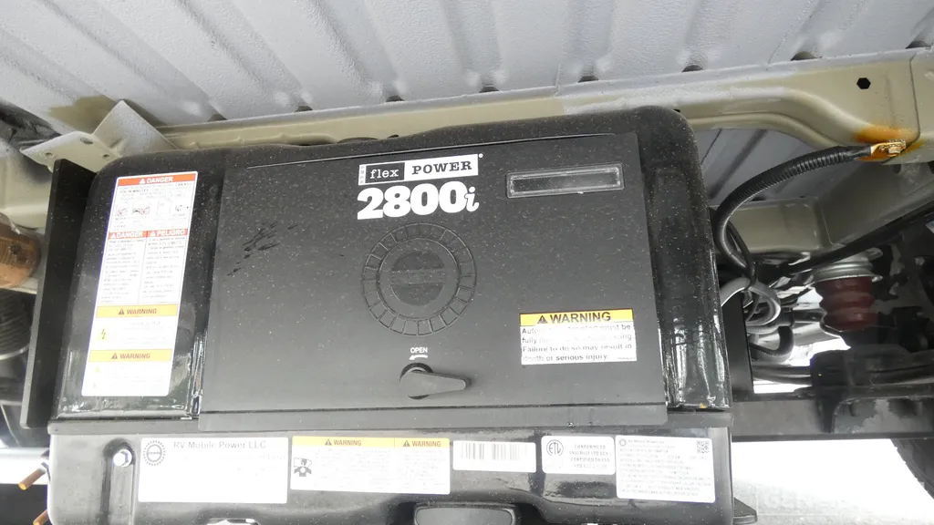 2026 Thor Motor Coach Tellaro 20U, Photos photo 25