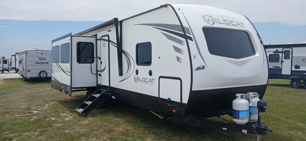 2023 Forest River Wildcat 303MBX - Photo 2