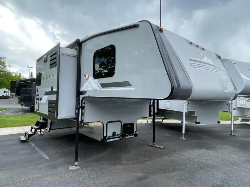 2022 Eagle Cap Campers Eagle Cap Used    1200 - Main photo