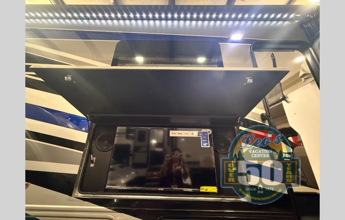 2026 Entegra Coach Esteem XL 33F - Photo 4