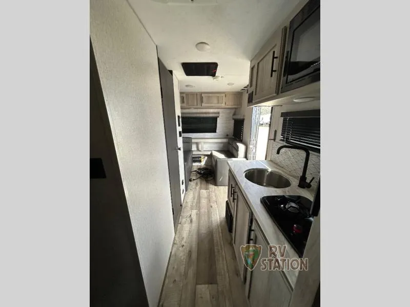 2022 KZ Escape Used    E18 HATCH - Photo 4