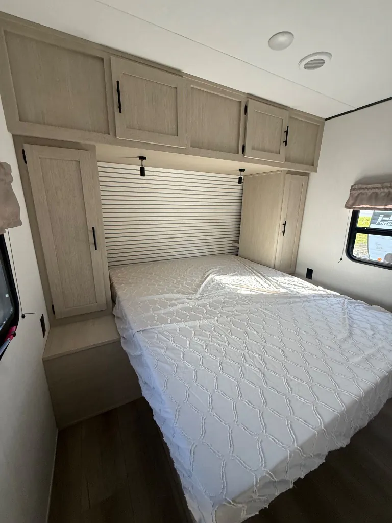 2026 Shasta RVs i-5 Edition 527BHS, Photos photo 21