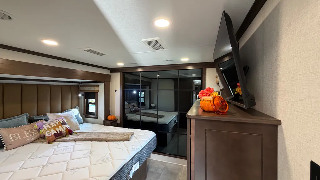 2025 Forest River RiverStone 44DBL, Photos photo 31