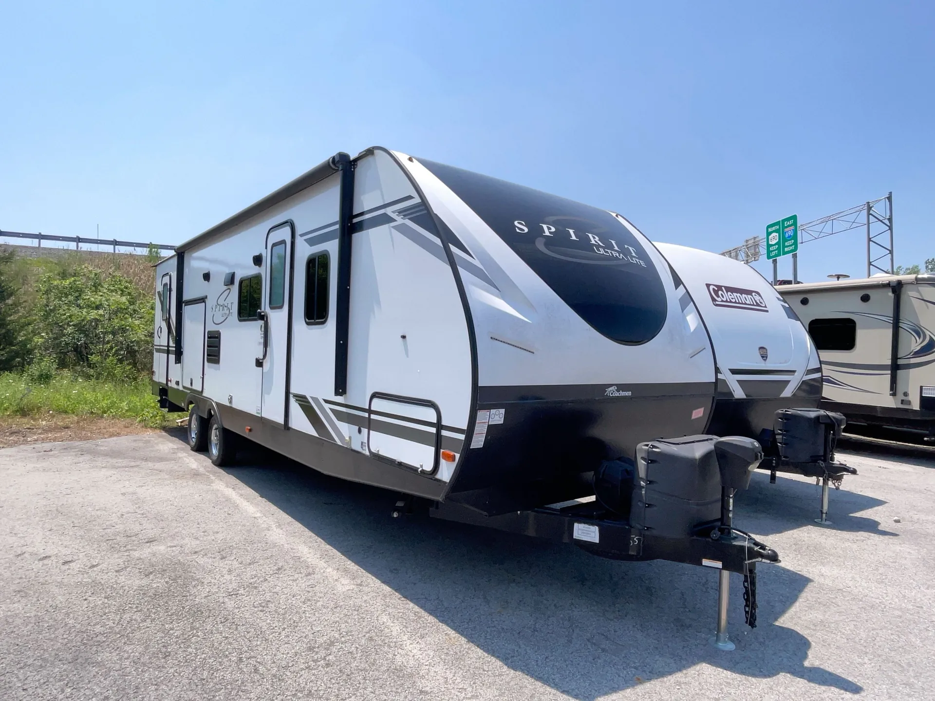 2021 Coachmen Northern Spirit Ultra Lite 2963BH - Photo 2