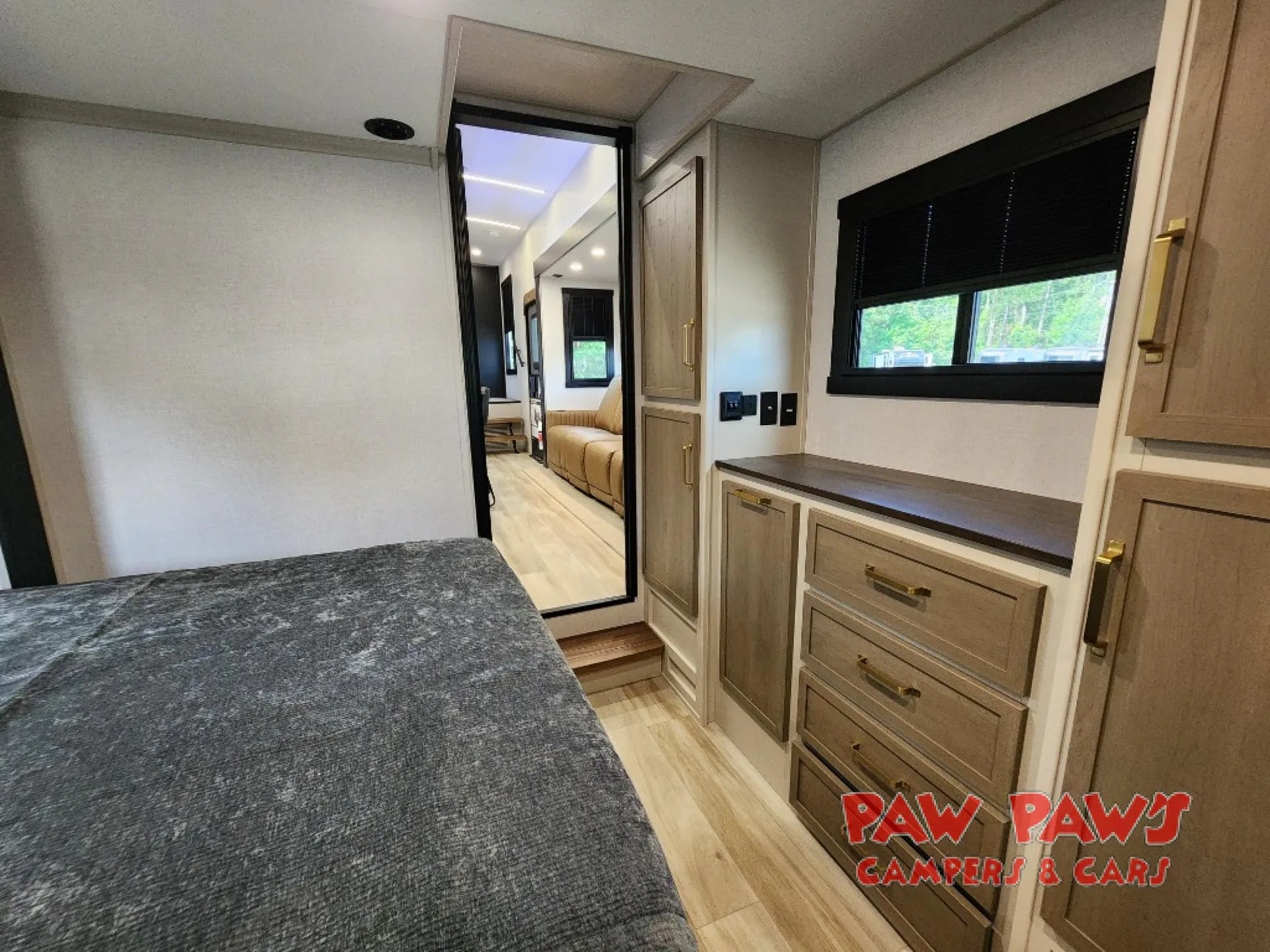 2026 Forest River Wildwood Heritage Glen 376FAM — Photo 6