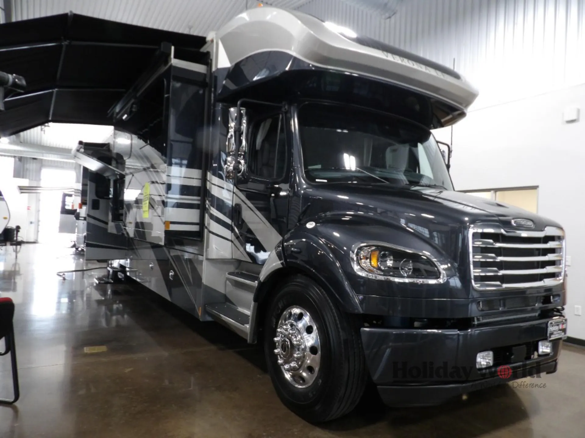 2026 Renegade RV Verona LE 40LTS - Photo 2