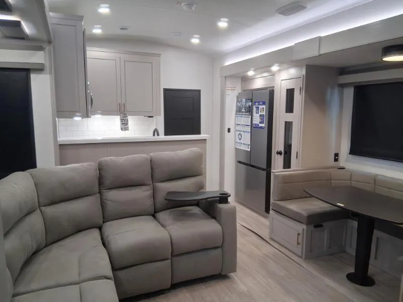 2027 Jayco North Point 391TBBH, Photos photo 5