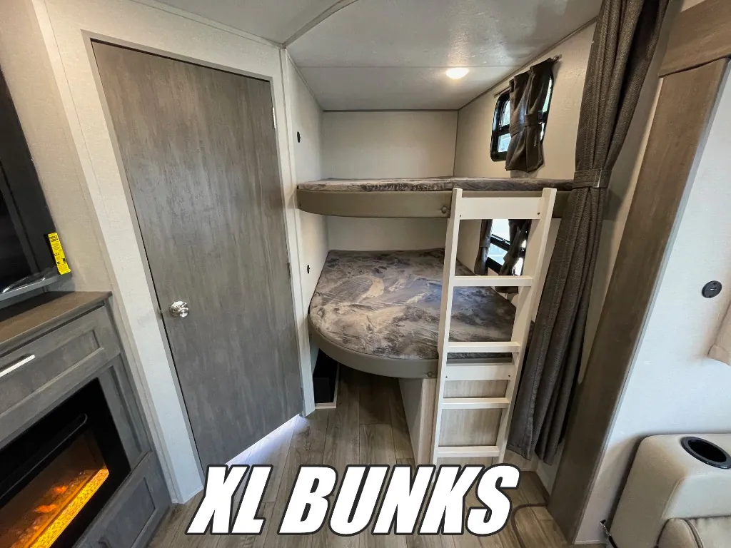 2026 Coachmen Catalina Legacy Edition 273DBHCK, Photos photo 6